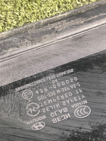 8784026002 HYUNDAI Стекло кузова (багажного отсека) правое купить в Днепр