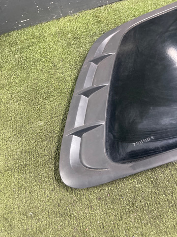 8784026002 HYUNDAI Стекло кузова (багажного отсека) правое купить в Полтава