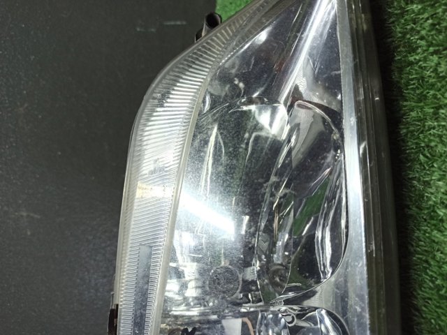 Фара правая 88203989D PEUGEOT