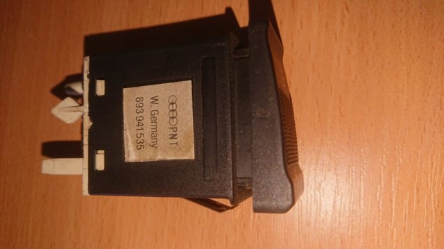 VAG 893941535 Кнопка включения противотуманных фар в наличии Ирпень