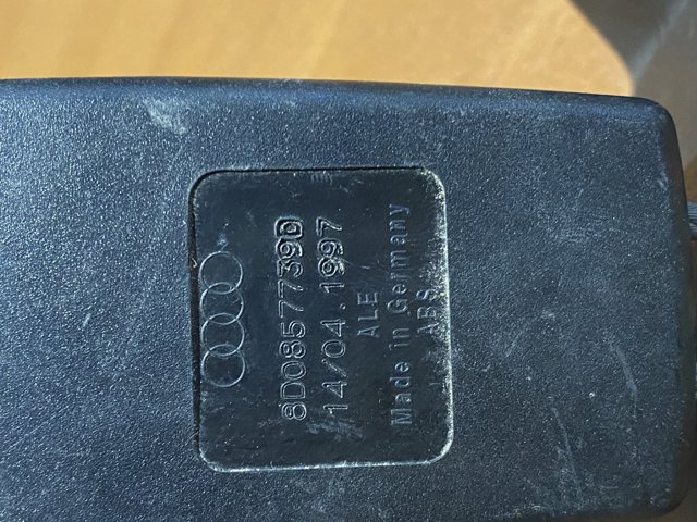 VAG 8D0857739D в наличии Житомир