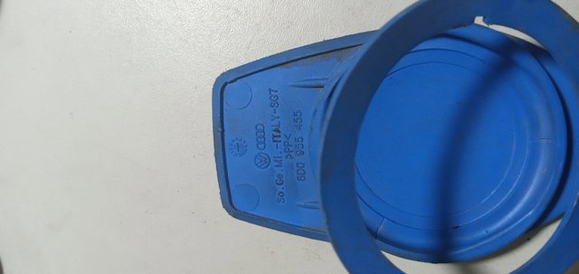Крышка омывательного бачка 8D0955455 VAG