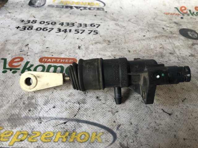 VAG 8E1721401C Цилиндр сцепления главный в наличии Харьков