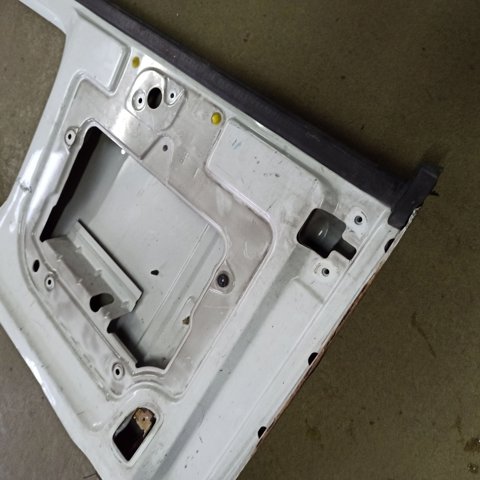RENAULT 901005956R Дверь фургона задняя распашная правая в наличии Тернополь