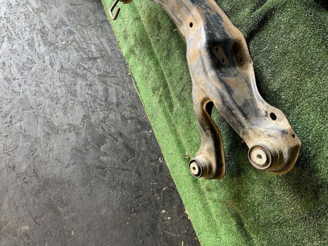 Ось задняя дополнительная Опель Вектра B