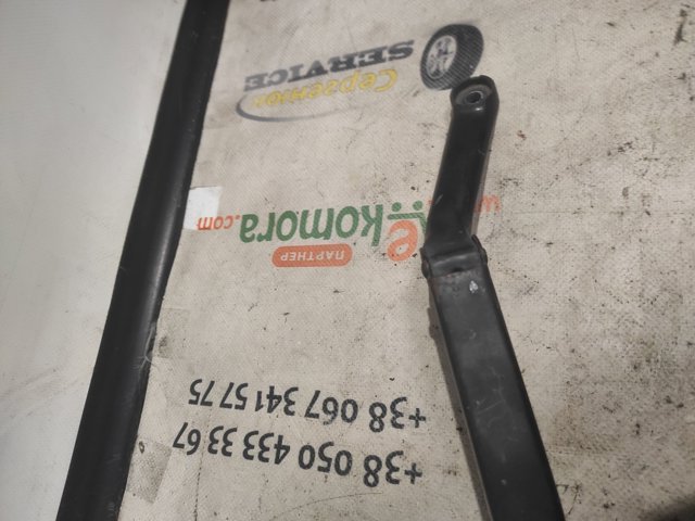 Поводок стеклоочистителя 90504174 OPEL