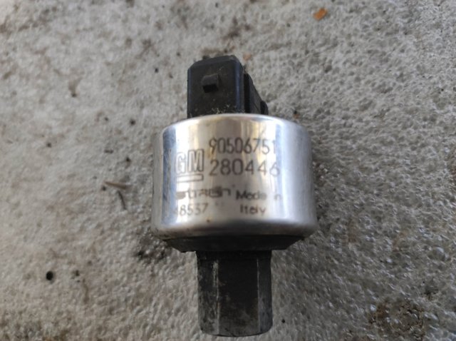 OPEL 90506751 Датчик давления кондиционера в наличии Николаев