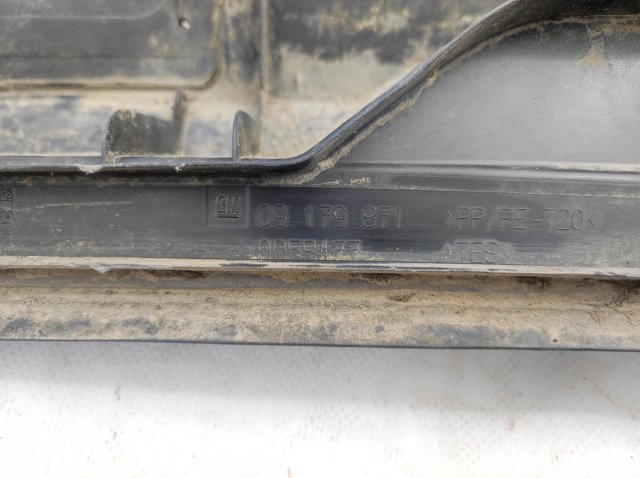 Водосток лобового стекла, жабо 9179871 OPEL