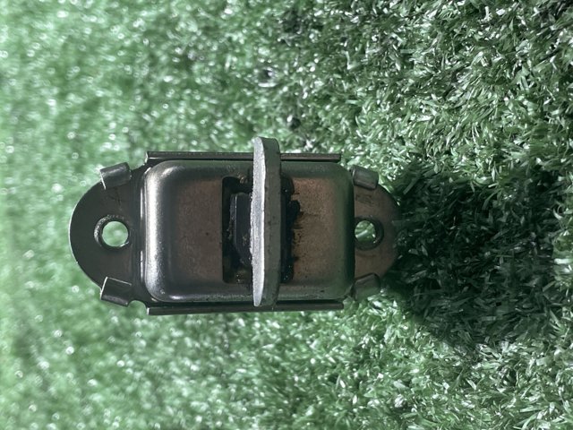 PEUGEOT 9181T8 Ограничитель двери в наличии Днепр