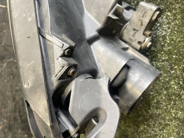 921011D020 HYUNDAI Левая фара купить в Житомир