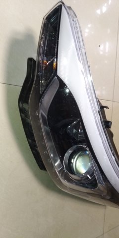 HYUNDAI 92101C8200 Левая фара в наличии Ирпень