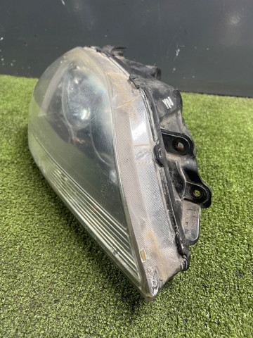 921023E110 HYUNDAI Правая фара купить в Ирпень
