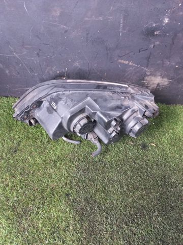 921023E110 HYUNDAI Фара правая купить в Чернигов
