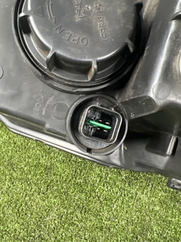 921023E612 HYUNDAI Правая фара купить в Николаев
