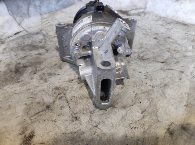 Компрессор хладагента 926000287R RENAULT
