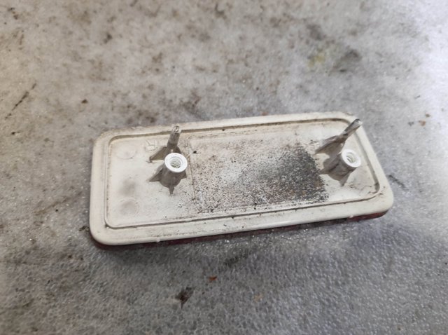 Правый катафот заднего бампера 92704H1050 HYUNDAI