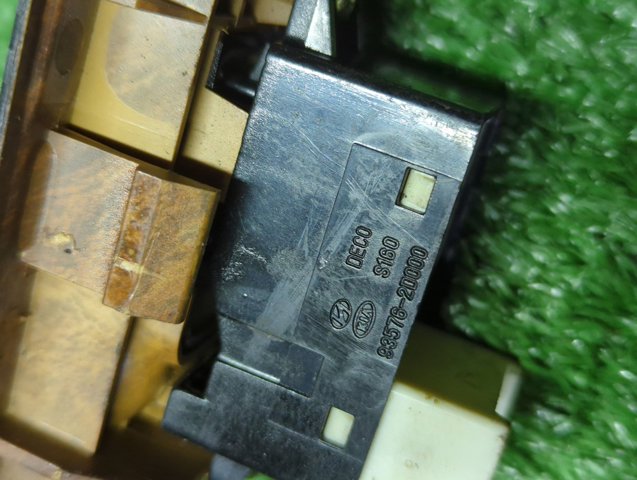HYUNDAI 935762D000 в наличии Ирпень