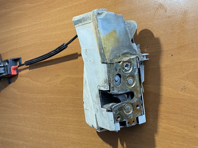 93BG220A20DD FORD Актуатор замка двери купить в Хмельницкий