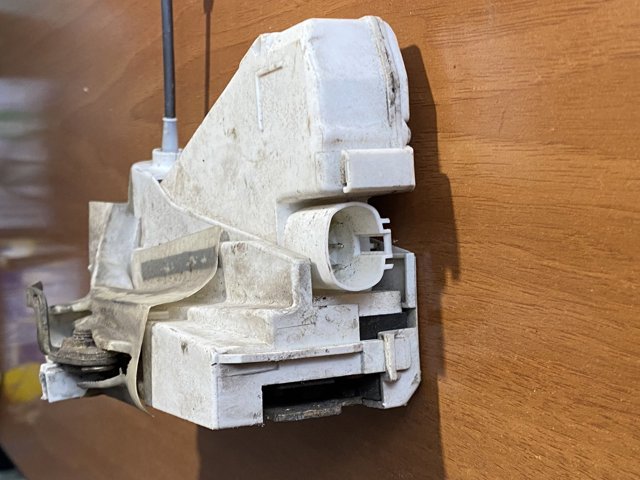 FORD 93BG220A20DD Актуатор замка двери в наличии Полтава