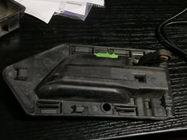 Ручка двери передней внутренняя правая 9621422877 PEUGEOT