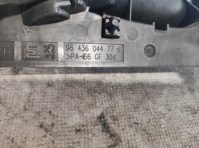 PEUGEOT 9643604477 Ручка двери правой внутренняя передняя/задняя в наличии Полтава
