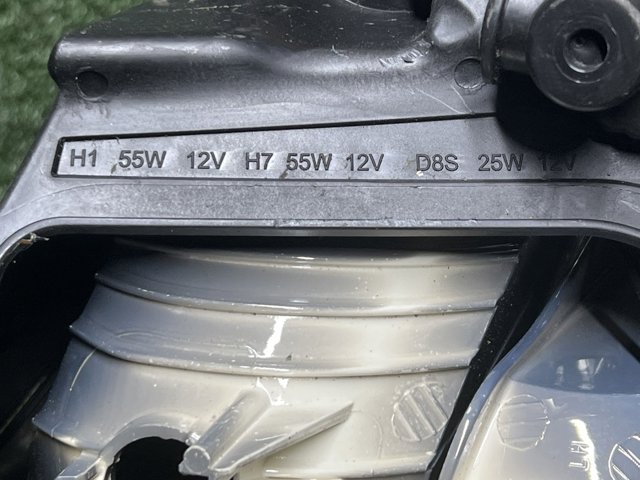 9808572680 PEUGEOT Фара левая купить в Винница