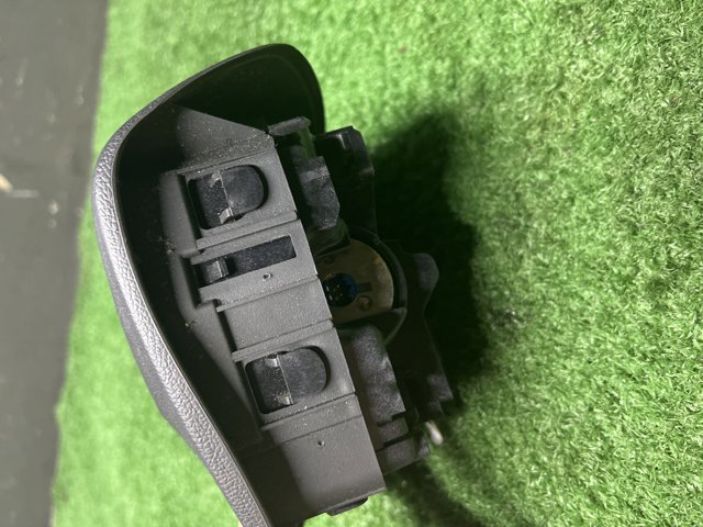 Airbag в мультируль 985701921R RENAULT