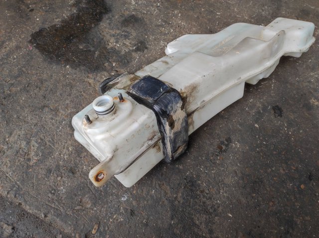 Бачок омывателя стекла 98611H1001 HYUNDAI