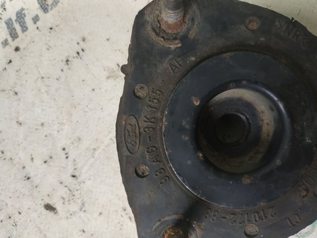 Подушка амортизатора переднего 98AG3K155AF FORD