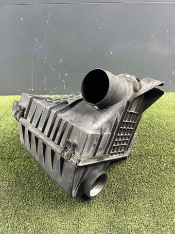  Корпус воздушного фильтра A0000903701 MERCEDES
