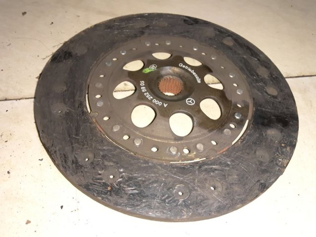Диск сцепления A0002525905 MERCEDES