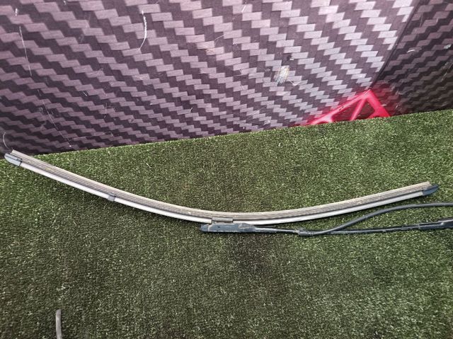 Рычаг стеклоочистителя A0018205944 MERCEDES