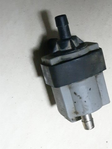 Переключающий клапан системы подачи воздуха A0025404197 MERCEDES