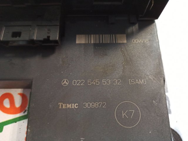 Блок реле и предохранителей A0025452701 MERCEDES