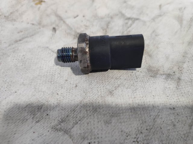 A0041537528 MERCEDES Датчик давления топлива купить в Сумы