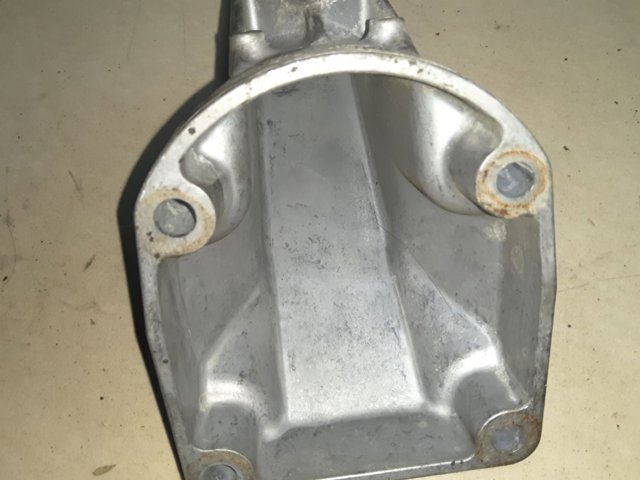 A1112231604 MERCEDES Кронштейн подушки (опоры) двигателя левой купить в Киев