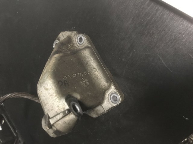 A1122231404 MERCEDES Кронштейн подушки (опоры) двигателя левой купить в Киев