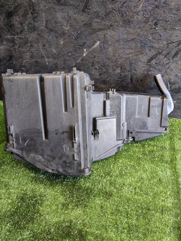 A1635400224 Корпус блока предохранителей купить Кривой Рог