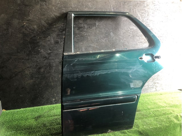 Дверь пассажирская задняя левая A1637301505 MERCEDES