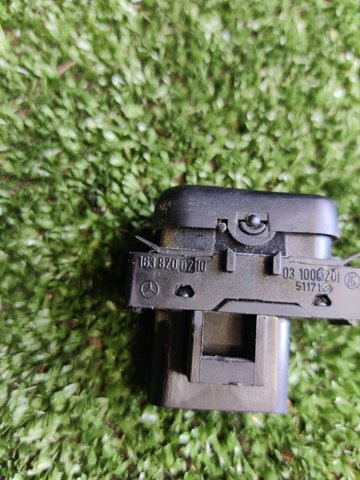 MERCEDES A1638200210 Кнопочный блок управления стеклоподъемником центральной консоли в наличии Одесса