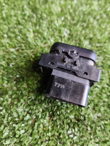 A1638200210 MERCEDES Кнопочный блок управления стеклоподъемником центральной консоли купить в Львов