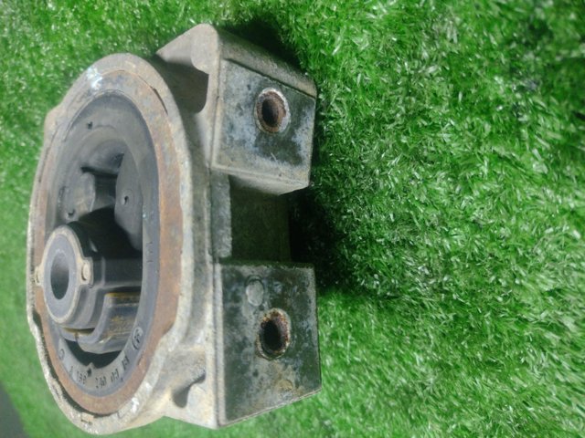 Подушка (опора) двигателя, левая задняя A1692400918 MERCEDES