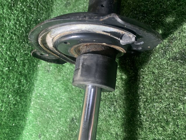 Амортизатор передней подвески A1693201730 MERCEDES