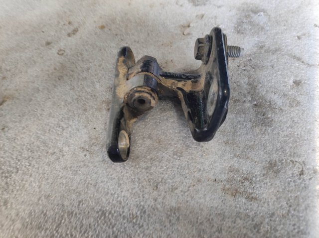 A1697301137 MERCEDES Петля двери задней левой купить в Запорожье