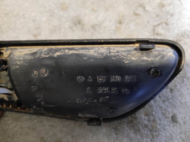 Внутренняя дверная ручка A1697601061 MERCEDES