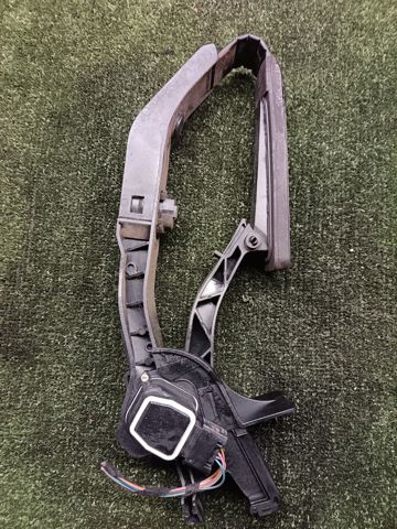 Педаль акселератора A2033000104 MERCEDES