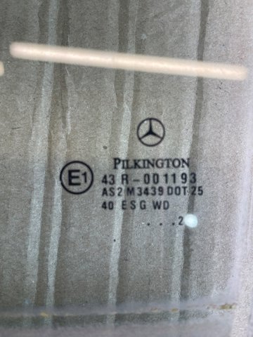 MERCEDES A2037350910 Стекло двери задней левой в наличии Днепр