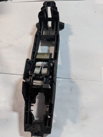 A2037600934 MERCEDES Держатель наружной ручки двери задней левой купить в Днепр