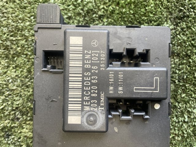 2038206326 MERCEDES Блок комфорта передней двери купить в Ужгород