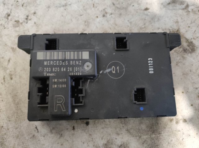 Блок комфорта передней двери A2038206426 MERCEDES